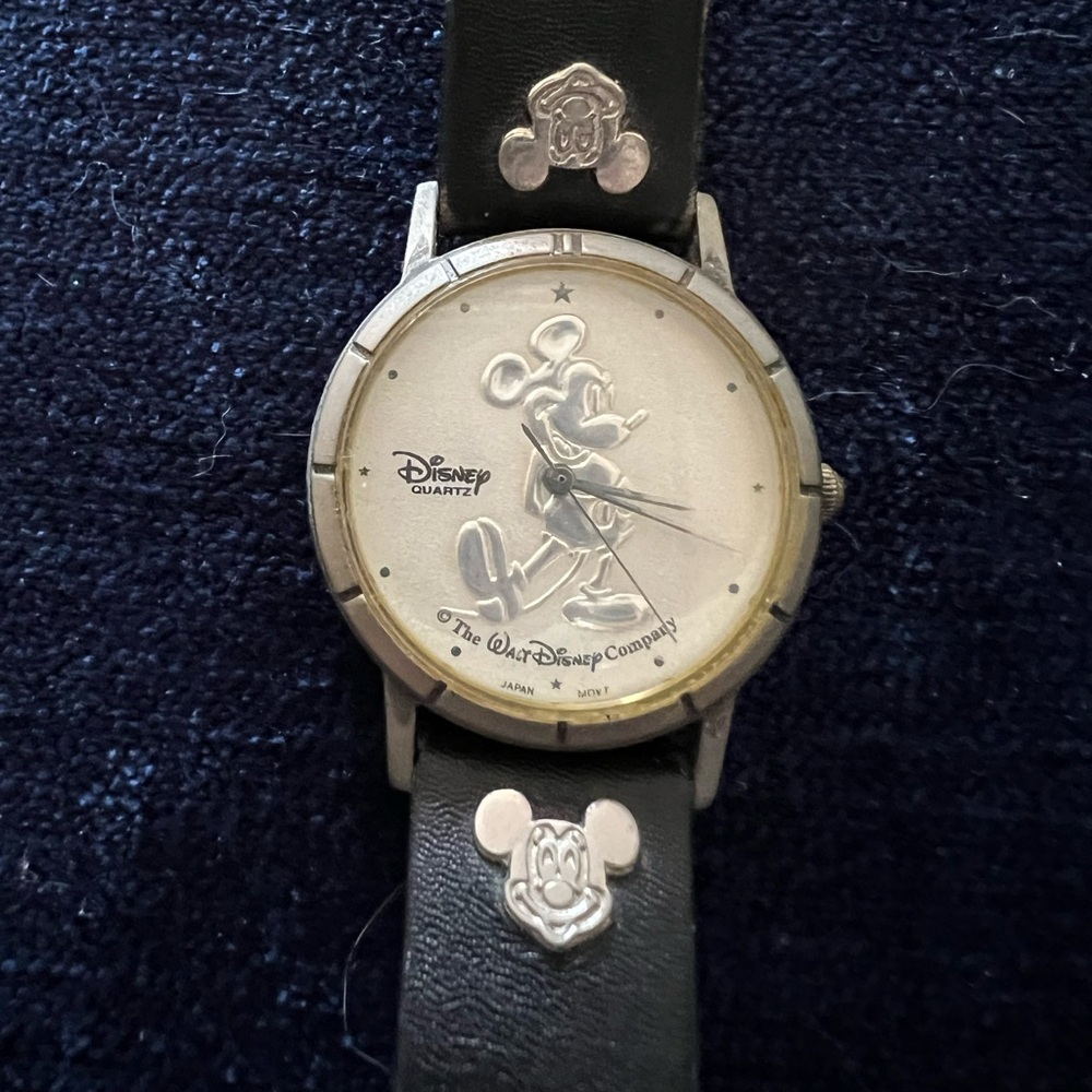 Vintage 1990s Disney World Mickey Mouse Silver and Black Watch